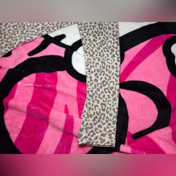 American Eagle Pullover - Picture 3 of 8